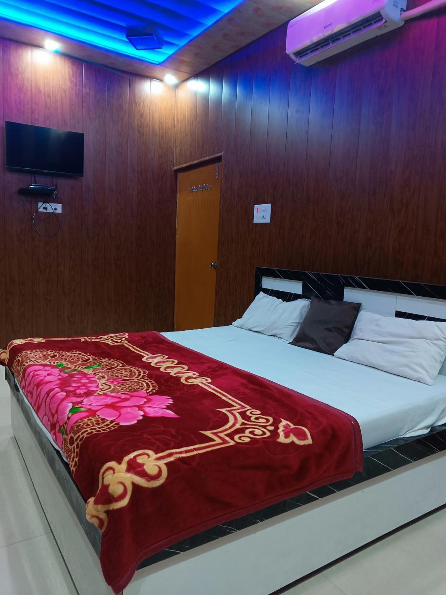 La Ayodhya Residency Hotel Eksteriør billede