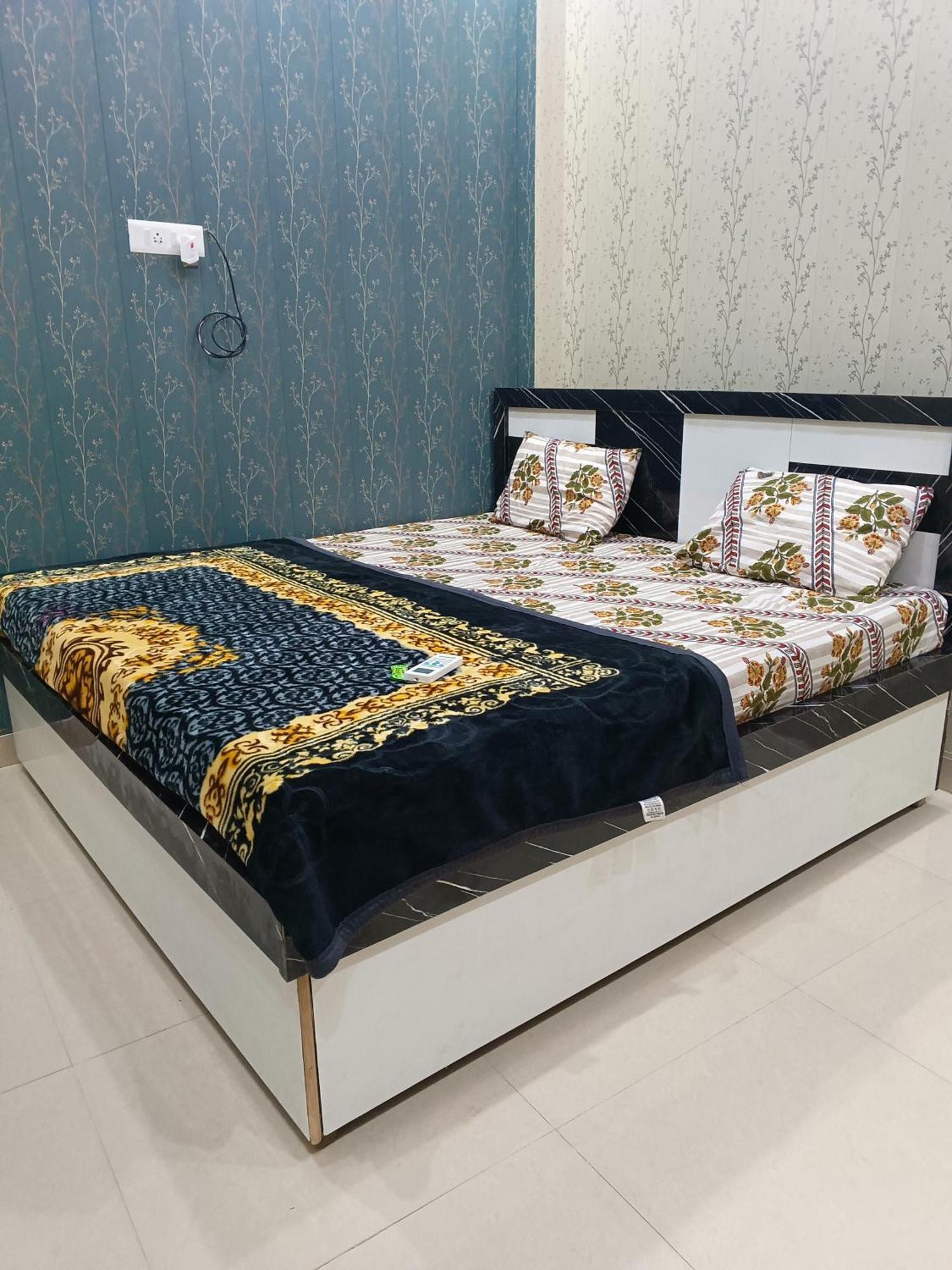 La Ayodhya Residency Hotel Eksteriør billede